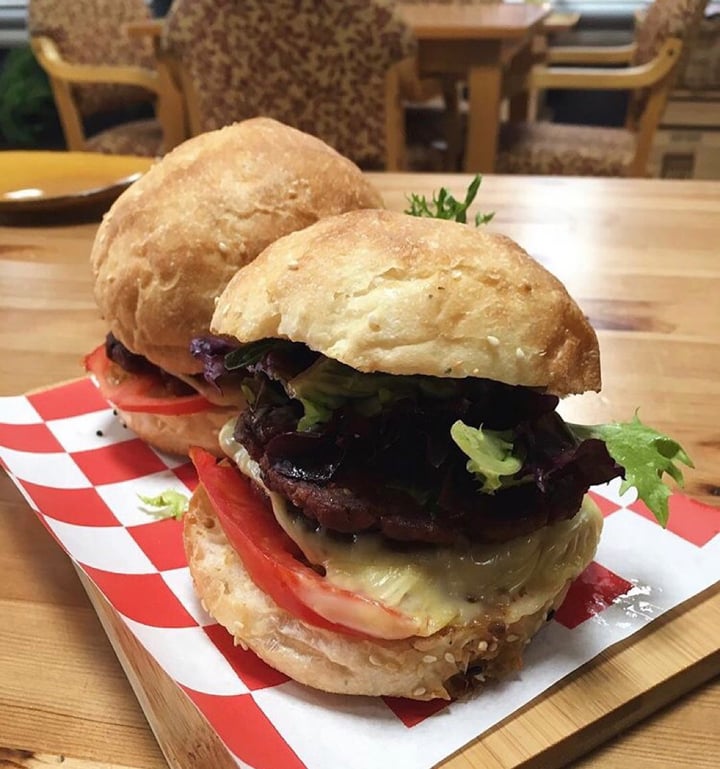 photo of Alice Rebel's Vegan mini burgers shared by @missmaddie on  29 Jul 2019 - review