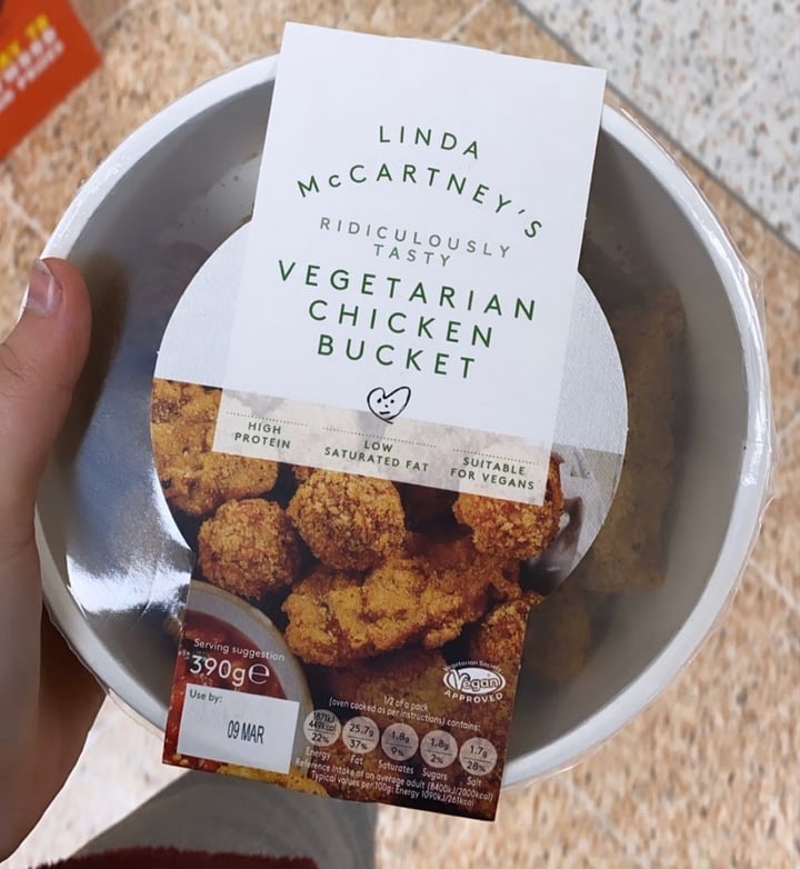photo of Linda McCartney's Vegetarian Chicken bucket shared by @plantbasedkat on  19 Apr 2020 - review