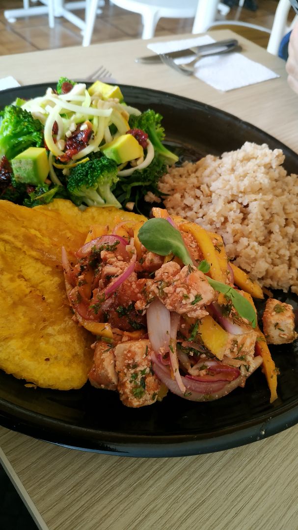 review photo of Restaurante Vegano Cardamomo Menú del día shared by @paulizk17 on 26 Jan 2020 - review