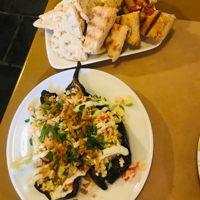 To Marouli Vegetarian Restaurant