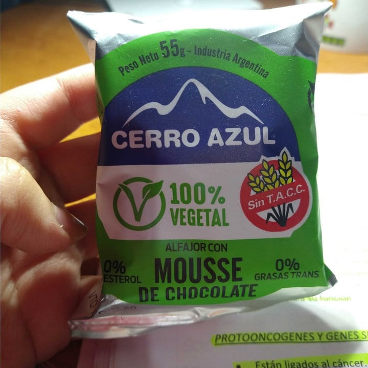photo of Cerro Azul Alfajor Mousse de Chocolate shared by @maayliza on  20 Sep 2020 - review