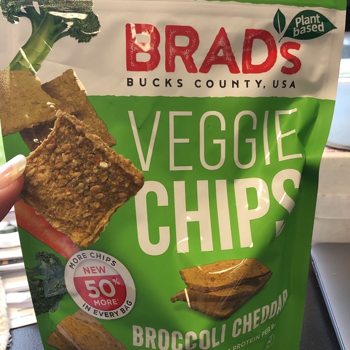 photo of Brad’s Plant Based Veggie Chips Broccoli Cheddar shared by @parifairie on  01 Dec 2021 - review