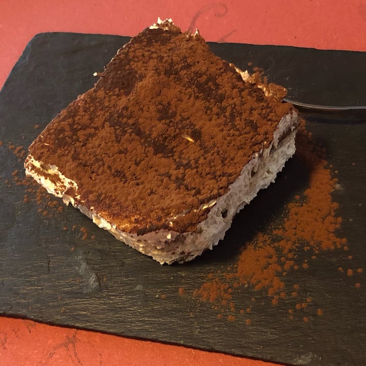 photo of VegAmore Tiramisù shared by @dhuyke on  29 Apr 2022 - review