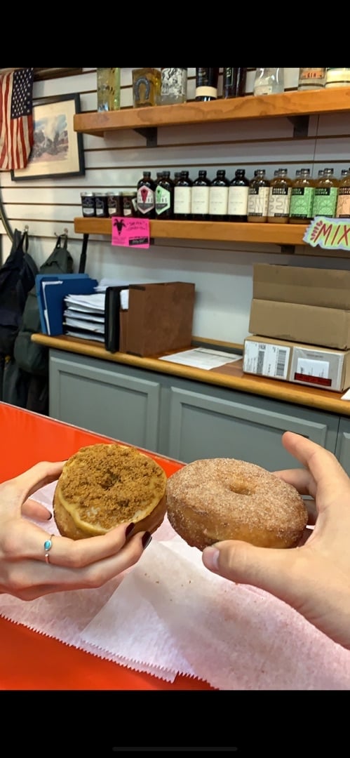 photo of Pop-A-Top Cinnamon Donut shared by @veganbrian on  16 Jan 2020 - review