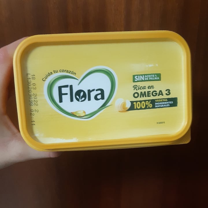 photo of Flora Flora Margarina Vegetal Original shared by @criisfdez on  18 Dec 2021 - review