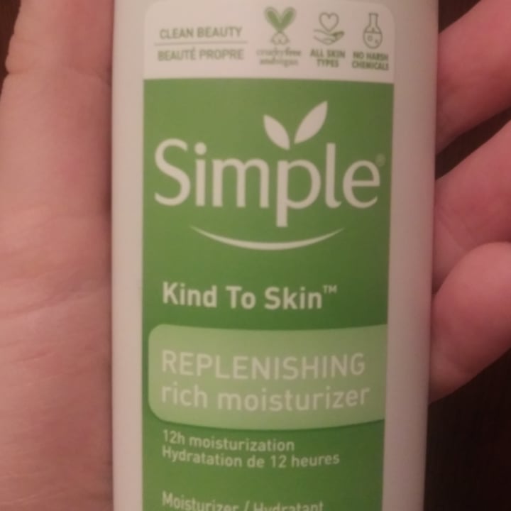 review photo of Simple Replenishing Rich Moisturizer shared by @alianahawke on 07 Dec 2020 - review