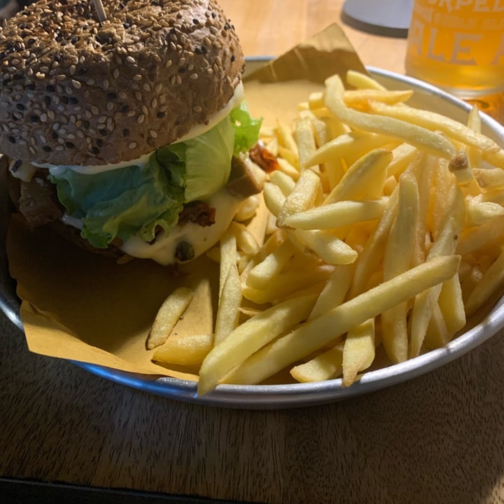 review photo of L'Hamburgheria -la fabbrica del panino- Panino Meg shared by @kiara1708 on 25 Oct 2022 - review