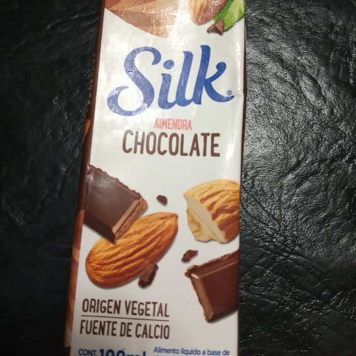 photo of Silk Bebida de Almendra sabor Chocolate shared by @popitebele on  02 Aug 2020 - review