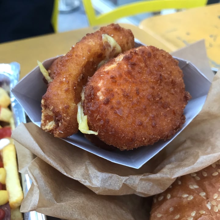 photo of Furahaa to GO - 100% Plant-Based ( VEGAN ) N’Cheese Trio Nuggets by Kokiriki shared by @mallory17 on  19 Nov 2022 - review