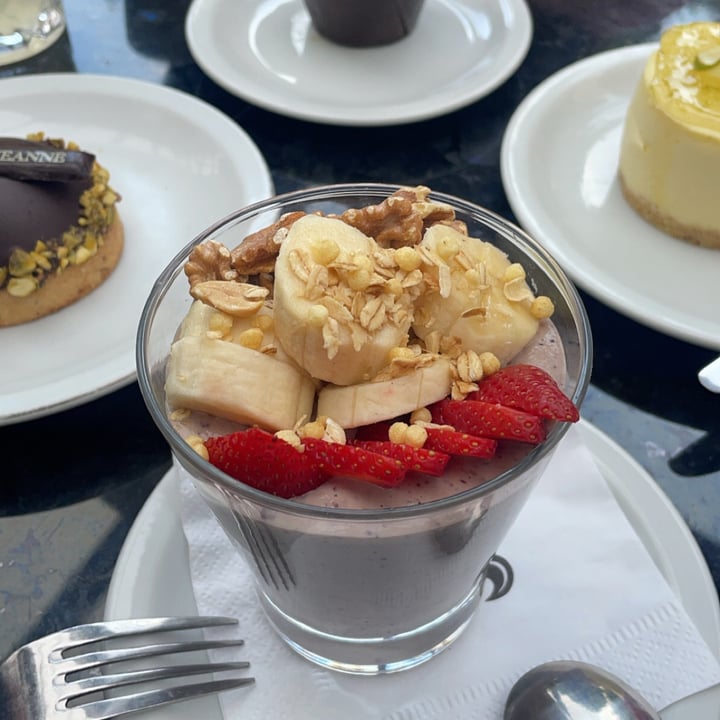 review photo of Hotel Sainte Jeanne smoothie shared by @franbombini on 01 Sep 2022 - review