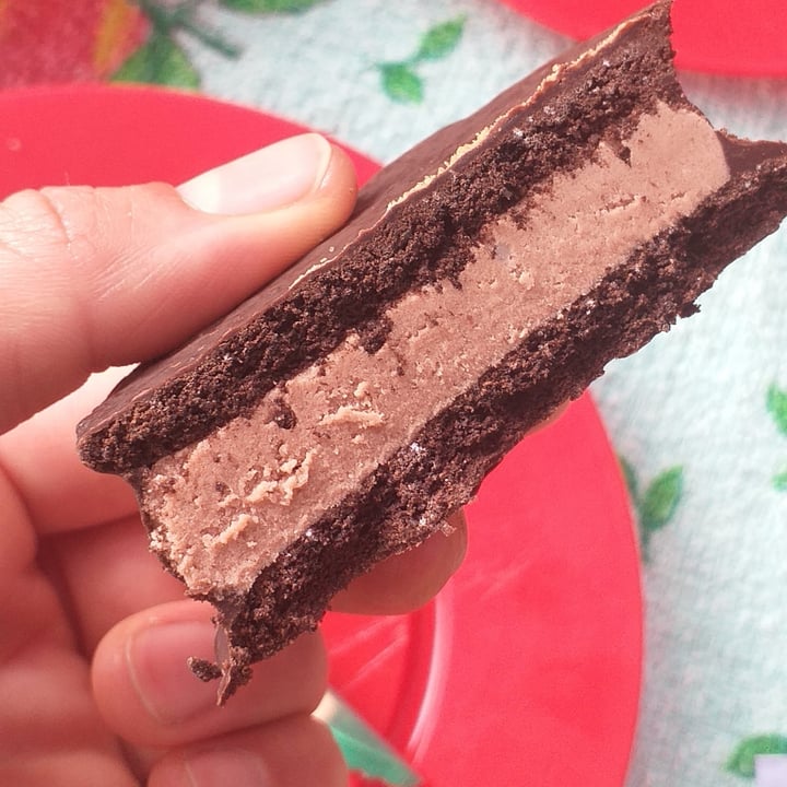 photo of Un Rincón Vegano Alfajor Black Chocolate shared by @melinamelinacc on  09 Aug 2021 - review