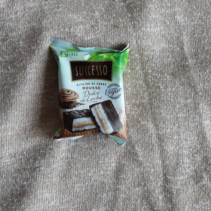 photo of Successo Alfajor De Arroz Mousse De Dulce De leche shared by @veve on  30 Dec 2020 - review