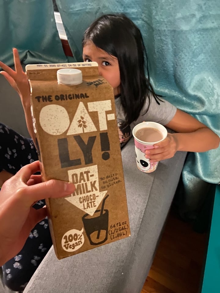 review photo of Oatly Oat Drink Chocolate shared by @paogav on 26 Apr 2020 - review