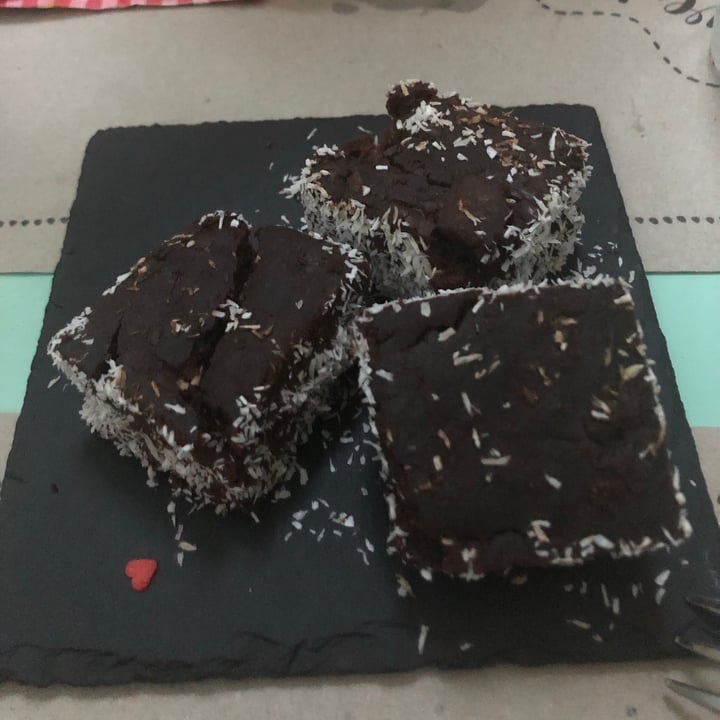 photo of VegAmore Brownie shared by @ginevrafigini on  15 Jul 2021 - review