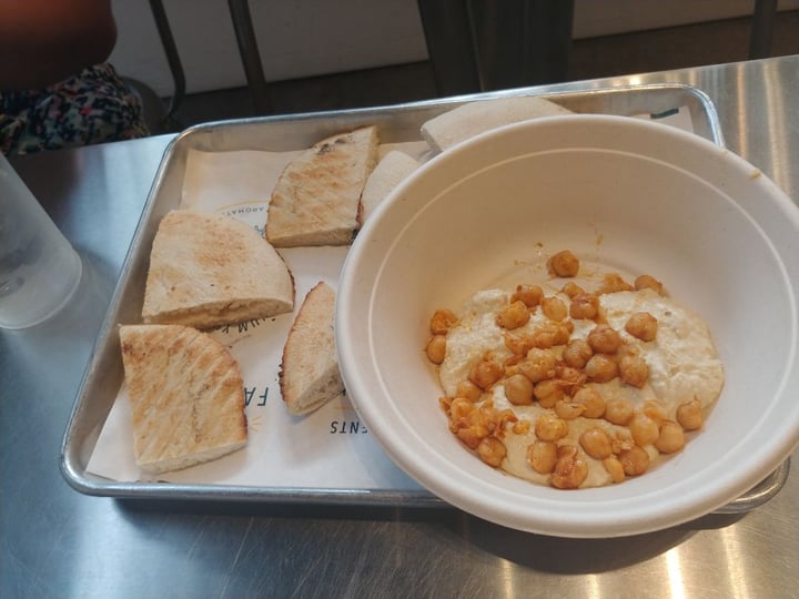 review photo of Noon Mediterranean Hummus and Pita Plate shared by @starmz123 on 14 Sep 2018 - review
