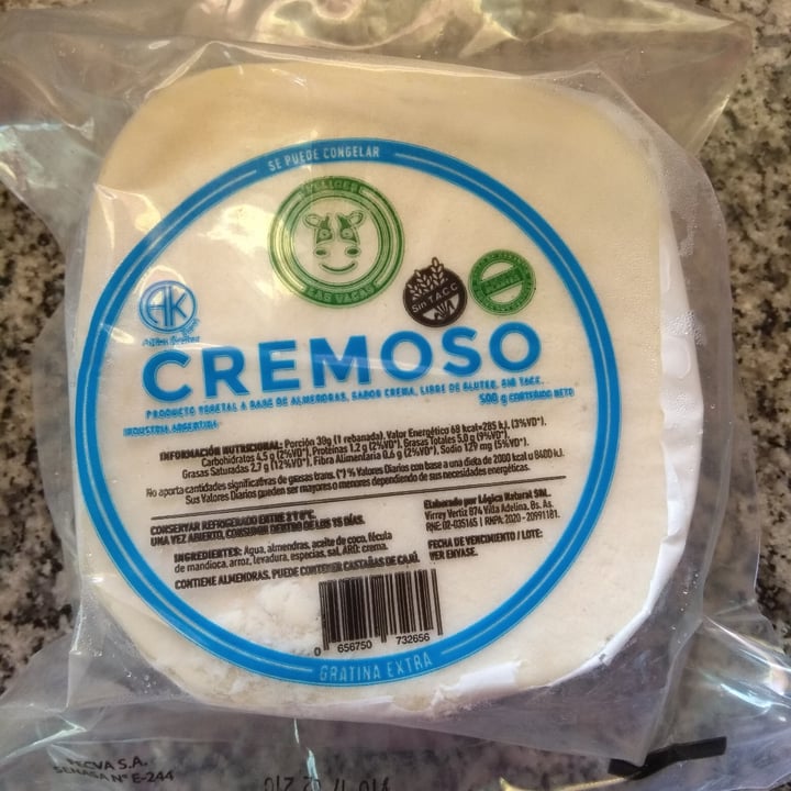review photo of Felices Las Vacas Queso Cremoso shared by @nazalusso on 31 Dec 2020 - review