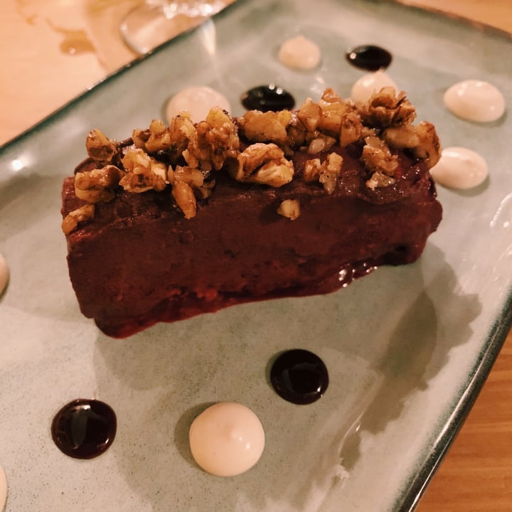 photo of MIMO Vegan Bistro Tarta crudivegana de remolacha shared by @albals on  01 Sep 2020 - review