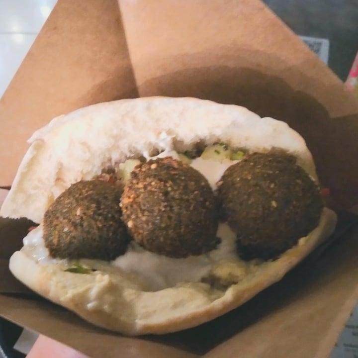 photo of Yala Food Falafel Pita shared by @accionantiespecista on  18 Feb 2022 - review