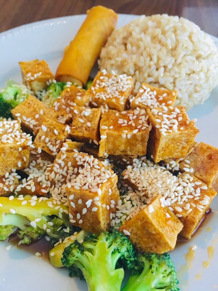 review photo of Green Sprout Vegetarian Sesame Tofu shared by @misusyaya on 06 Jun 2019 - review