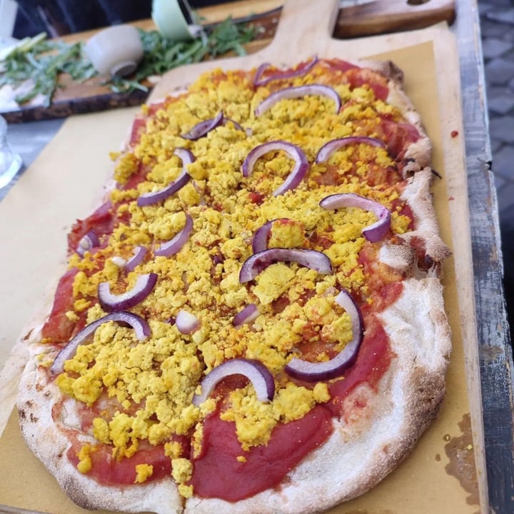 photo of Buddy Italian Restaurant Cafè Pizza cipolla e curcuma shared by @kostas31381 on  04 Apr 2022 - review