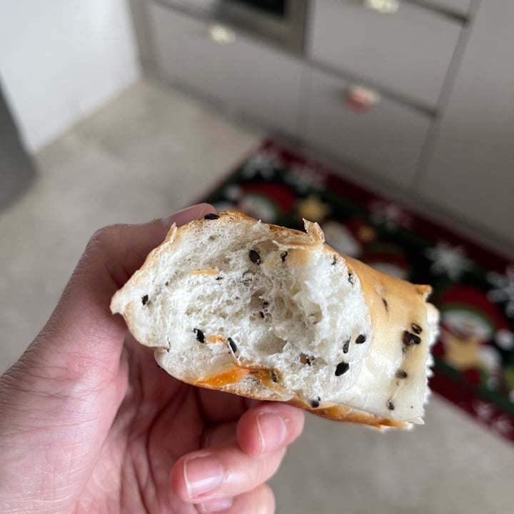 photo of Baker & Cook Onion Sesame Seed Sourdough Bagel shared by @carachew on  03 Jan 2022 - review