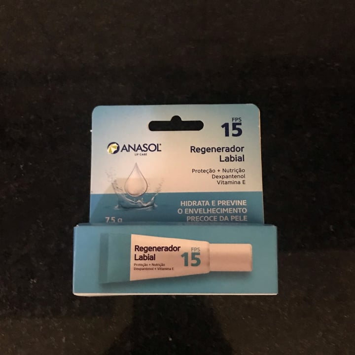 review photo of Anasol Regenerador labial fps 15 shared by @mariantonia on 30 Nov 2021 - review