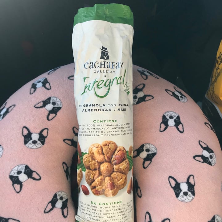 review photo of Cachafaz Galletas Integral de Granola con Avena, Almendra y Mani shared by @vallestevez on 30 Jul 2021 - review