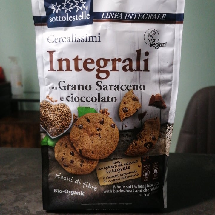 photo of Sottolestelle Biscotti Integrali Con Grano Saraceno E Gocce Di Cioccolato shared by @nina94 on  21 Nov 2021 - review