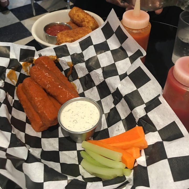 review photo of Champs Diner Buffalo tempeh shared by @eatmedrinkmevgn on 17 Nov 2020 - review