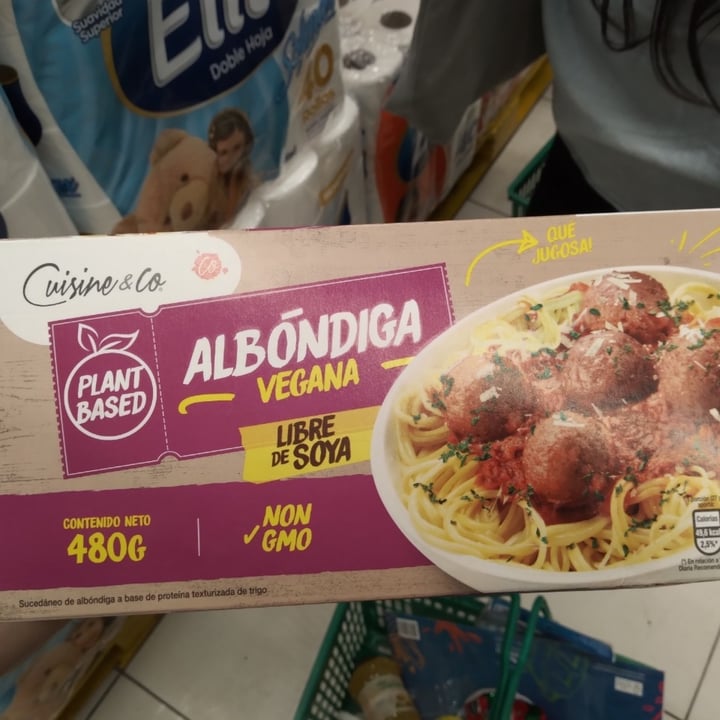 review photo of Cuisine & Co Albóndiga de Carne Vegana shared by @fabri7 on 30 Dec 2021 - review