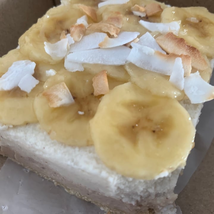 photo of Sacro Torta helada de banana y coco shared by @argentinaenberlin on  24 Oct 2020 - review