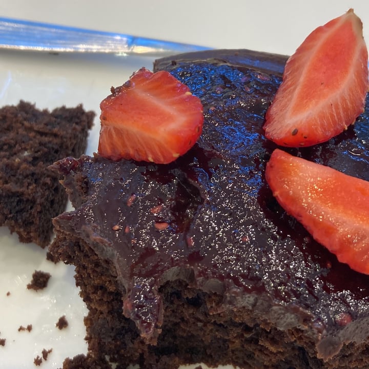 photo of Gratitude I vivir disfrutar & Regalar Torta de chocolate con ganache de frutilla shared by @abigrischpun on  17 Jan 2023 - review