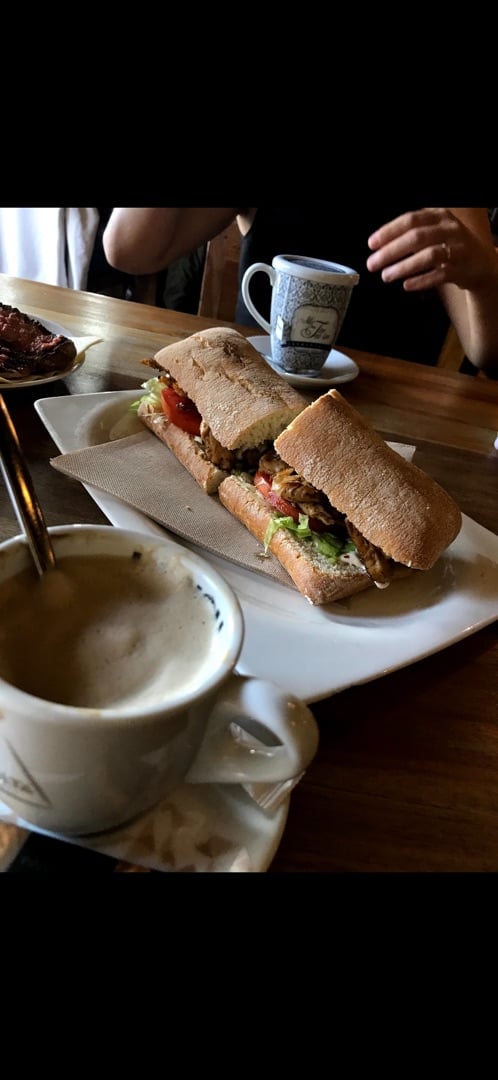 photo of Restaurante Café La Nou Bocadillo con heura shared by @lauravegan on  23 Nov 2019 - review