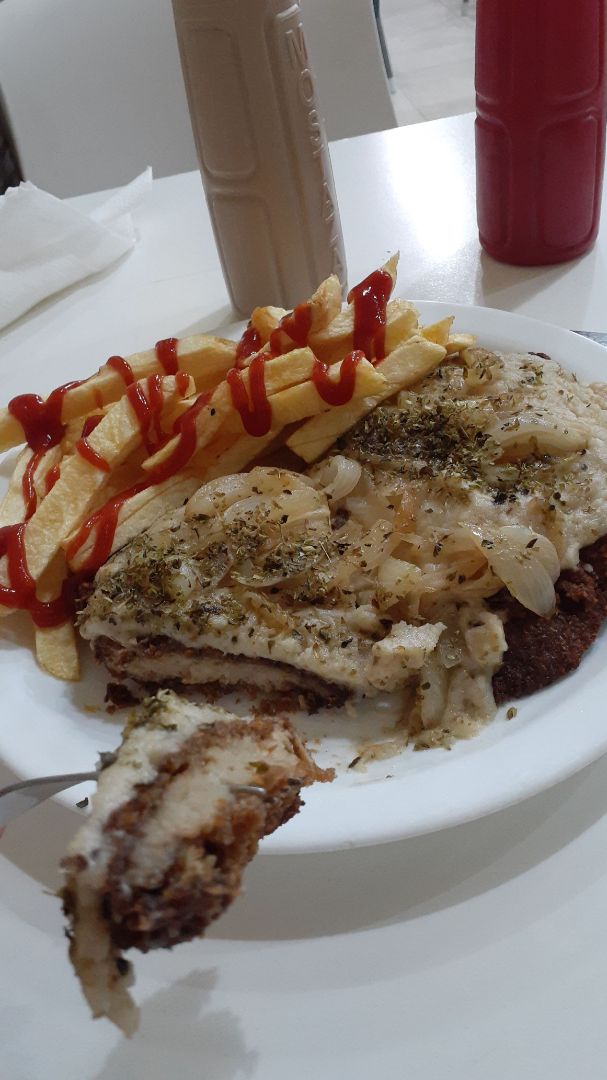 photo of Loving Hut Microcentro Lomito a la Fugazzeta shared by @java on  15 Feb 2020 - review