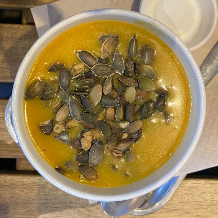 photo of De Soepbar Pumpkin Sweet Potato Soup shared by @lucacoach23 on  15 Apr 2022 - review