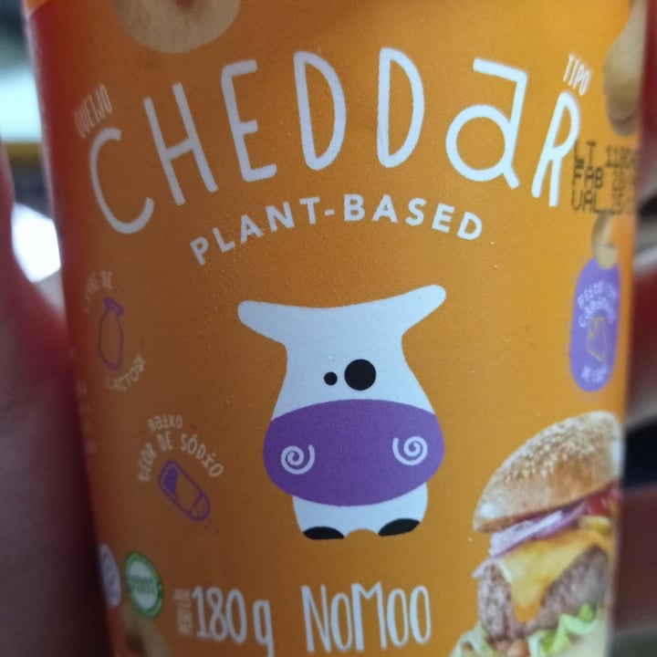 photo of No Moo cheddar shared by @cuebasz on  01 Jun 2022 - review