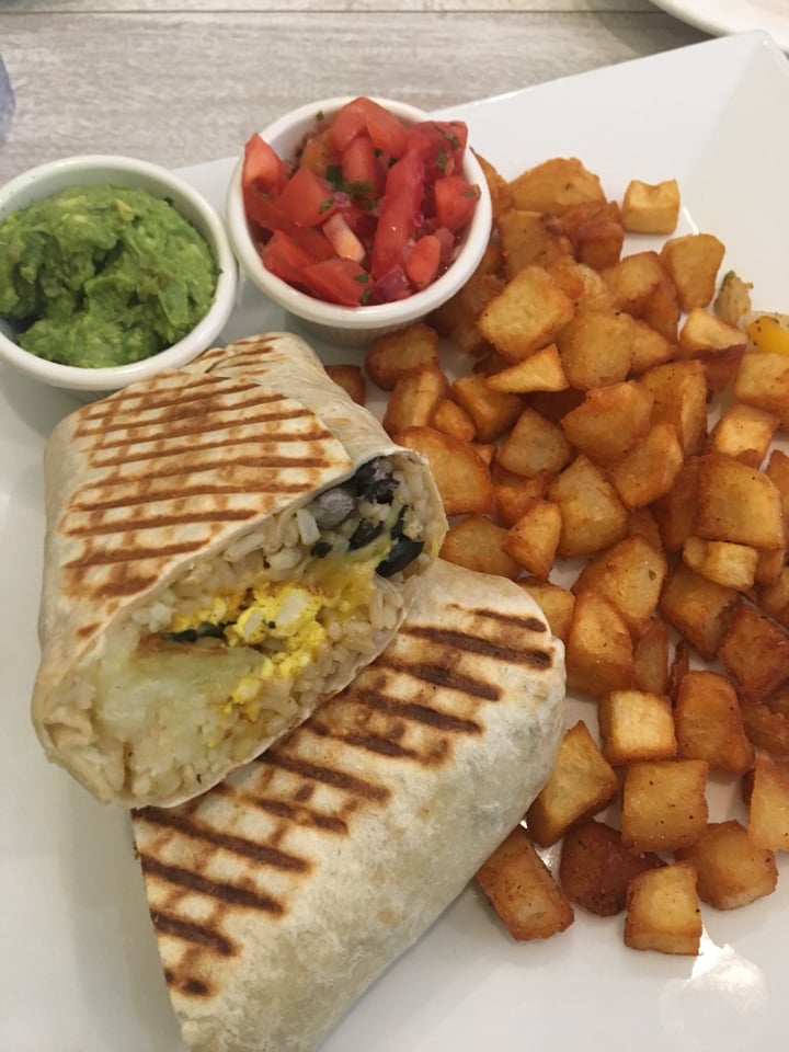 review photo of Simply Green Cafe Breakfast burrito shared by @ggsovegan on 20 Sep 2019 - review