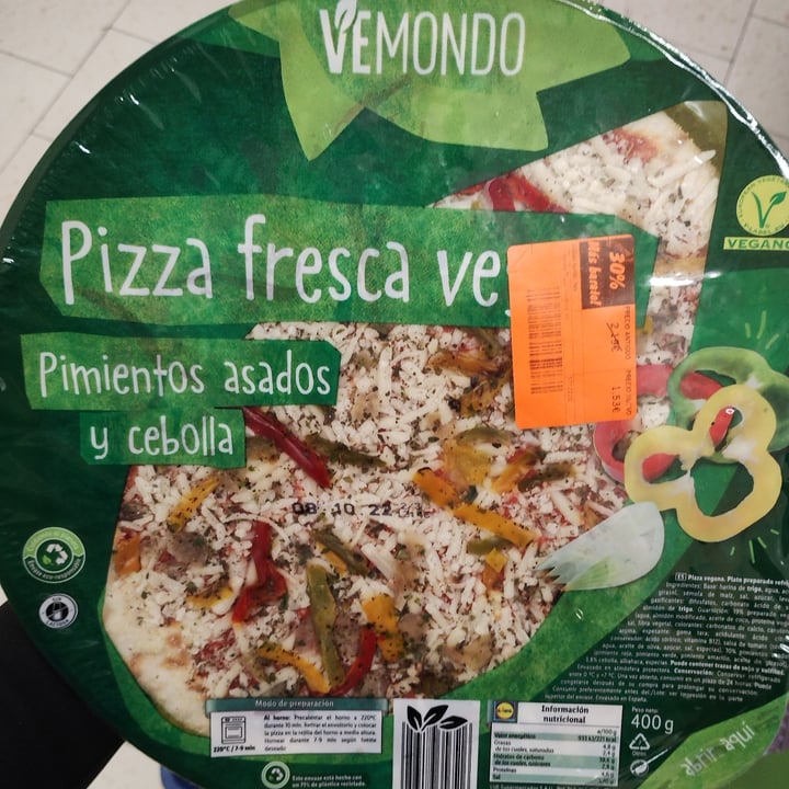 photo of Vemondo Pizza Fresca Pimientos Asados y Cebolla shared by @zurisadaimeza on  06 Oct 2022 - review