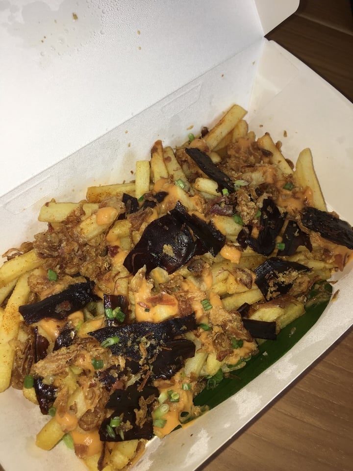 review photo of Plant Cartel Loaded fries shared by @shyafira on 22 Dec 2019 - review