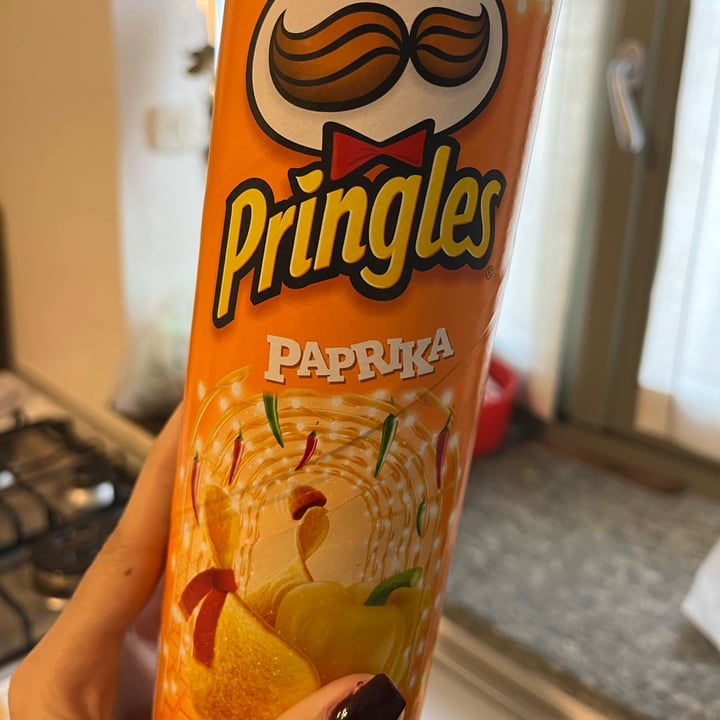 review photo of Pringles Paprika Pringles shared by @symarcelli on 14 Mar 2022 - review