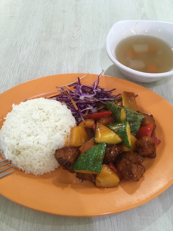 photo of Jin You Yuan - Healthy Vegetarian Sweet and sour meat rice shared by @nomadicjen on  28 Mar 2020 - review