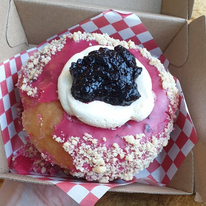 photo of Future Doughnuts Blueberry Cheesecake shared by @lydiahawkins on  15 Jan 2022 - review