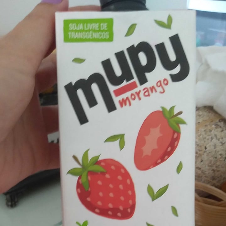 photo of suco de  morango muppy muppy suco de morango shared by @jannainalima on  30 Oct 2022 - review