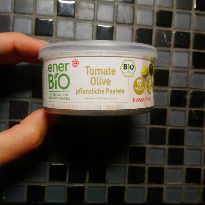 photo of enerBio Tomate-Olive Aufstrich shared by @piawe on  30 Apr 2020 - review