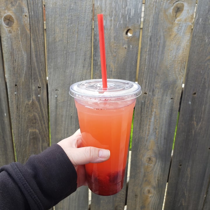 photo of It's Greek to Me strawberry lemonade shared by @armcprt on  11 May 2022 - review