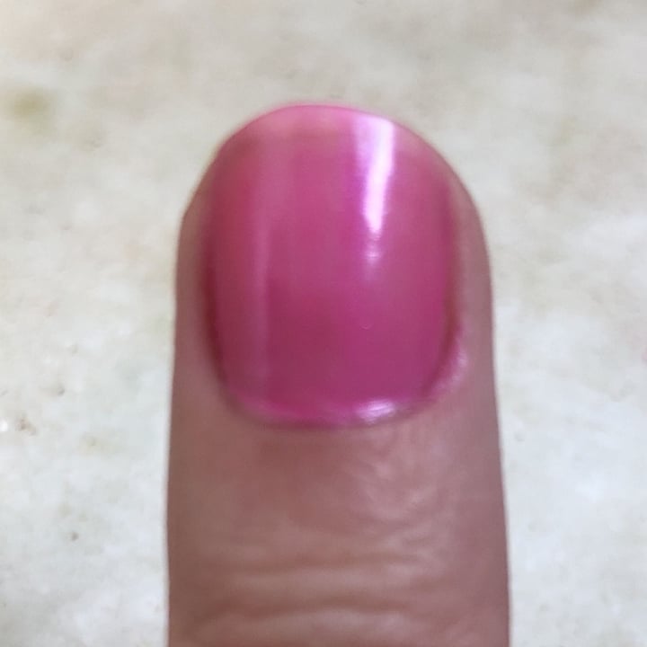 review photo of Vizzela Cosméticos Esmalte shared by @lyra-belacque on 11 May 2022 - review