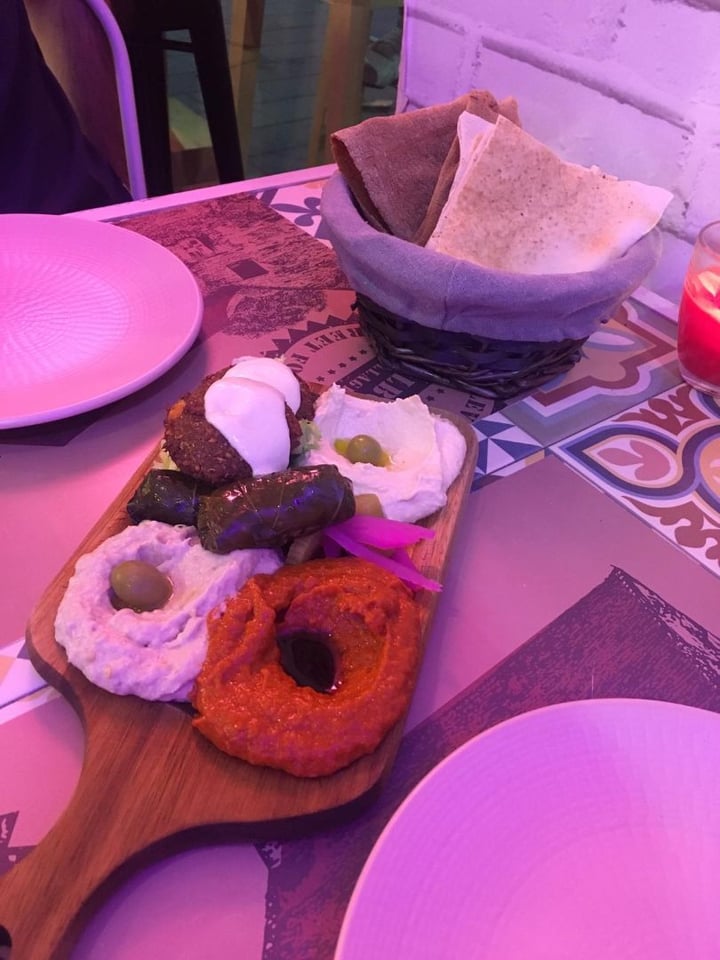 photo of Ghalboun Village Hummus shared by @skelanimals on  26 Jul 2019 - review