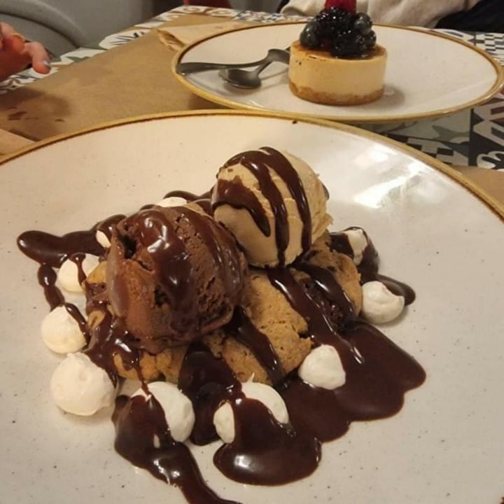 photo of La Modernista Mega Cookie shared by @loreh on  14 Jan 2022 - review
