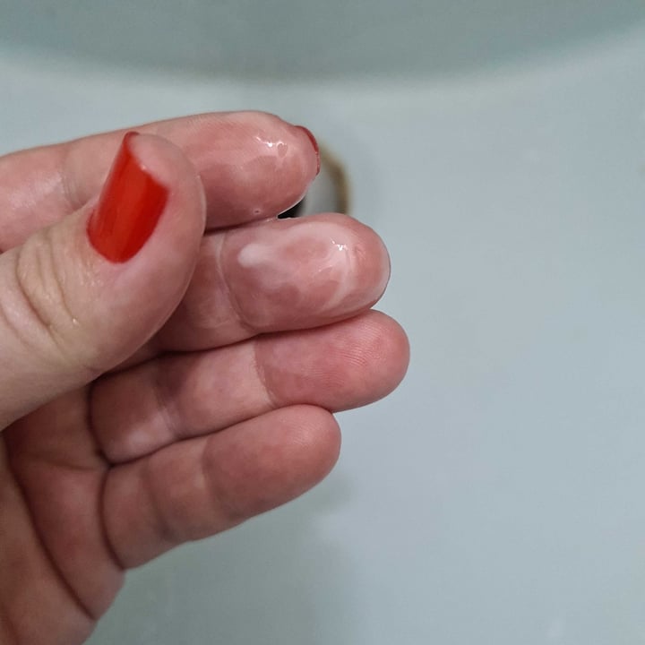 review photo of Banila Co Clean it zero foam cleanser shared by @renatacarneiro on 26 Apr 2022 - review