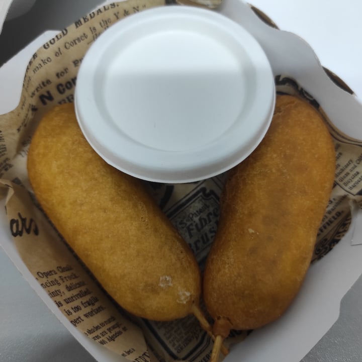 photo of Mandarina Plant Based Kitchen Corn dogs shared by @ngn28 on  08 Jul 2021 - review
